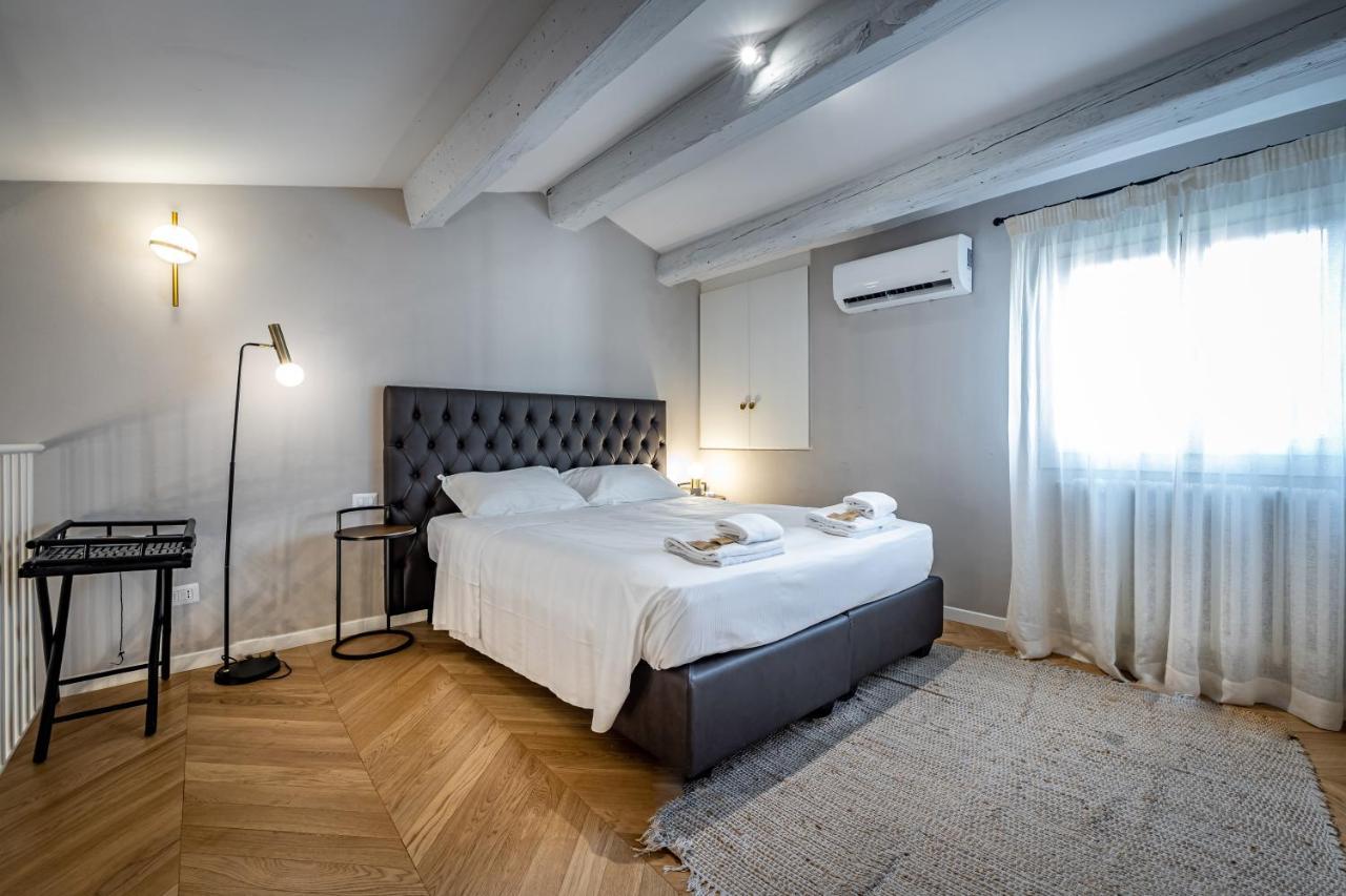 Hs4U Ricasoli Luxury Apartment Near Duomo N. 3 Florence Exterior photo